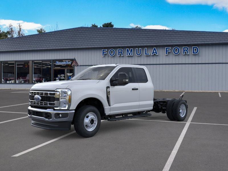 2026 Ford Chassis Cab F-350 XL in Oxford White — front three-quarter view
