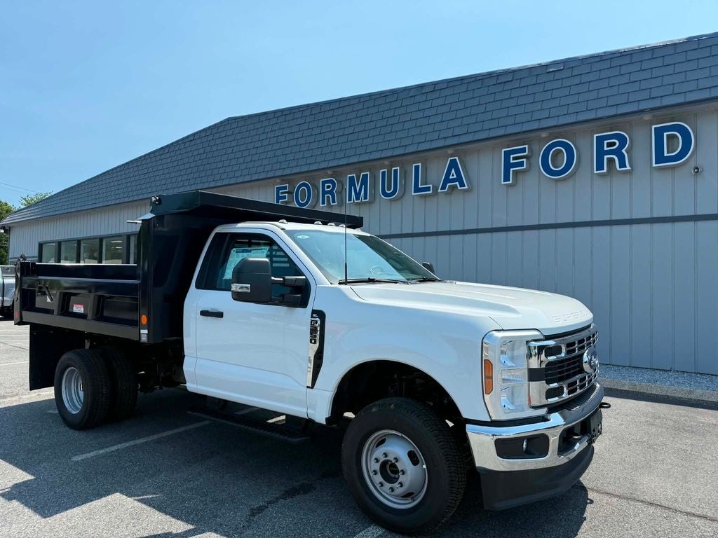 2026 Ford Chassis Cab — side profile view