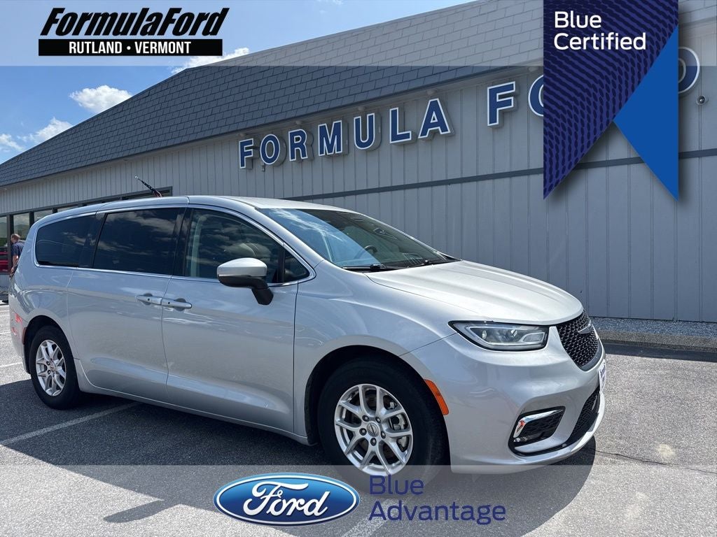 2023 Chrysler Pacifica Touring L in Silver Mist Clearcoat — front three-quarter view